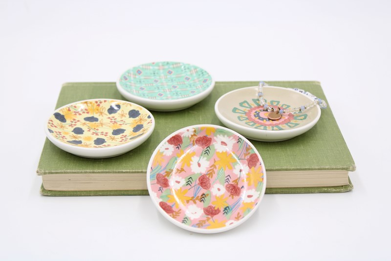 3 Ceramic Trinket Dish, Bloom Pattern, 4 Assorted ©Border Bloom